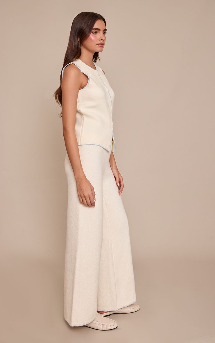 https://mediahub.prettylittlething.com/cnp2024_cream_xl_1