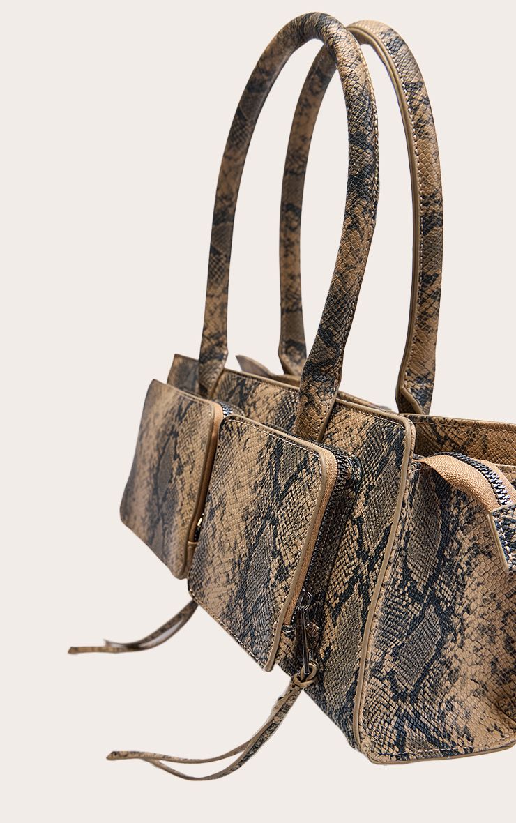 https://mediahub.prettylittlething.com/cnp5780_snake%20print_xl_4