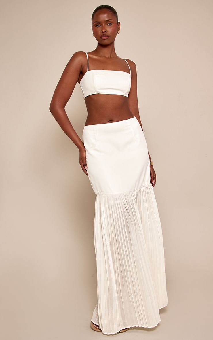 https://mediahub.prettylittlething.com/cnp7753_cream_xl_2