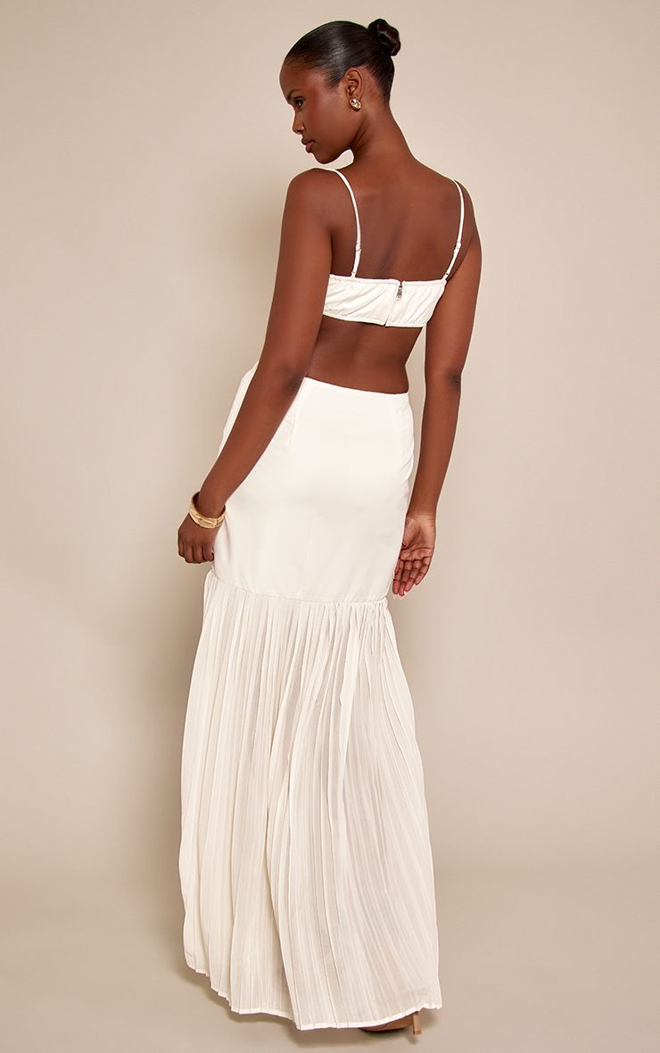 https://mediahub.prettylittlething.com/cnp7754_cream_xl_1